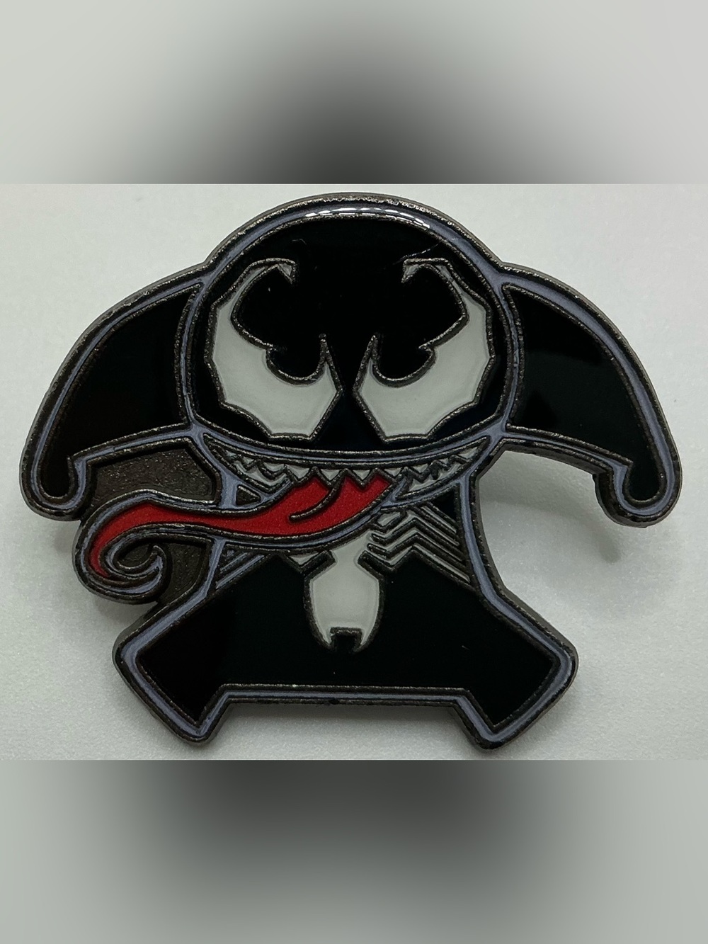 2015 DISNEY KAWAII ART SERIES 1 COLLECTIBLE PIN VENOM
